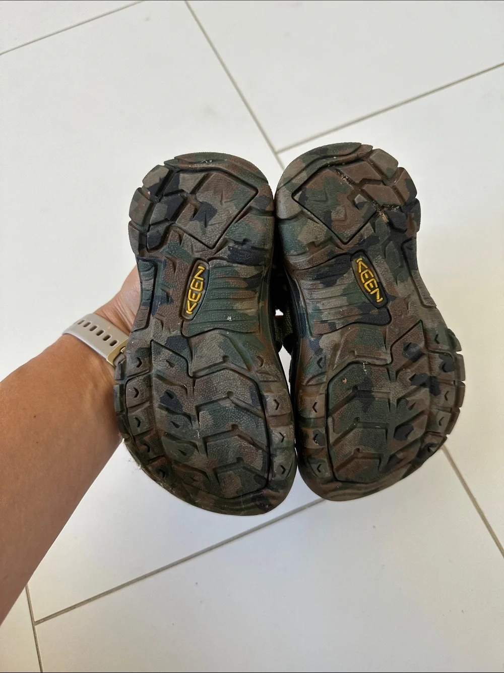 Keen Kid's Newport H2 - Dusty Olive camo green sandals toddler 10